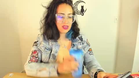Snapshot of amaryllis_vizcaya chatting on March 8, 2025, 2:23 am Katt online show from March 8, 2025, 2:23 am