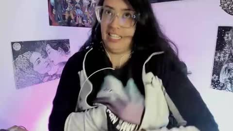 Snapshot of amaryllis_vizcaya chatting on December 1, 2025, 10:15 pm Katt online show from December 1, 2025, 10:15 pm