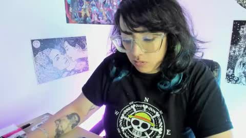 Snapshot of amaryllis_vizcaya chatting on December 18, 2025, 2:39 am Katt online show from December 18, 2025, 2:39 am
