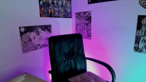 Snapshot of amaryllis_vizcaya chatting on December 21, 2025, 12:07 am Katt online show from December 21, 2025, 12:07 am