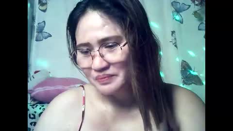 Snapshot of amazing_angel22 chatting on April 10, 2026, 6:56 pm amazing angel online show from April 10, 2026, 6:56 pm