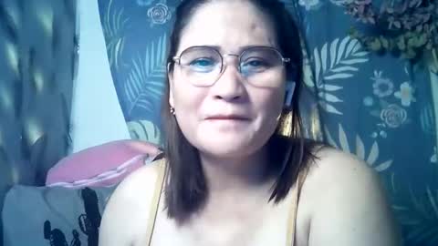 Snapshot of amazing_angel22 chatting on April 12, 2026, 4:56 pm amazing angel online show from April 12, 2026, 4:56 pm