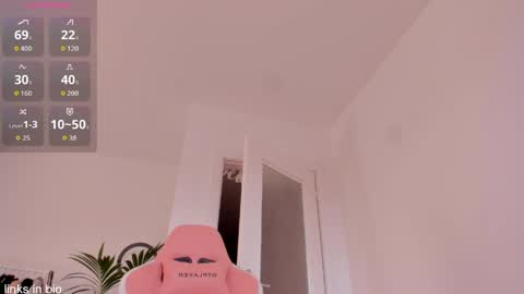 Roxy online show from May 30, 2026, 5:43 pm