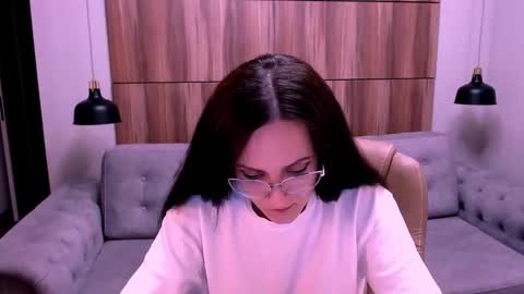 Izza online show from May 5, 2026, 2:58 pm