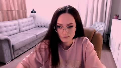 Izza online show from May 27, 2026, 1:30 pm