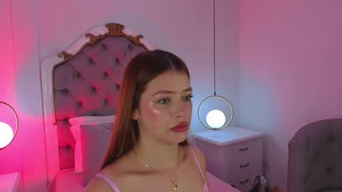 Snapshot of ambar_adamss chatting on November 29, 2025, 11:02 am Sara online show from November 29, 2025, 11:02 am