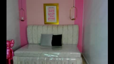 Snapshot of ambar_fox_s chatting on November 20, 2025, 3:07 am Ambar online show from November 20, 2025, 3:07 am