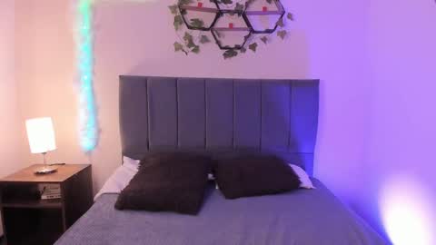 ambar_gh1 online show from September 24, 2025, 8:23 pm