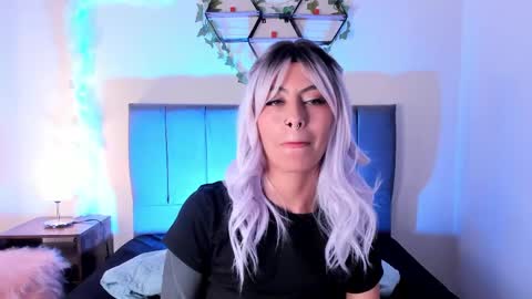 ambar_gh1 online show from April 28, 2026, 2:27 am