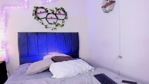 ambar_gh1 online show from July 15, 2026, 8:58 pm