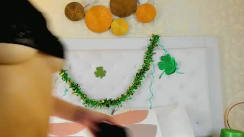 Ambar  online show from March 17, 2026, 12:19 pm