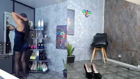 ambar rose2  online show from January 23, 2025, 1:02 pm