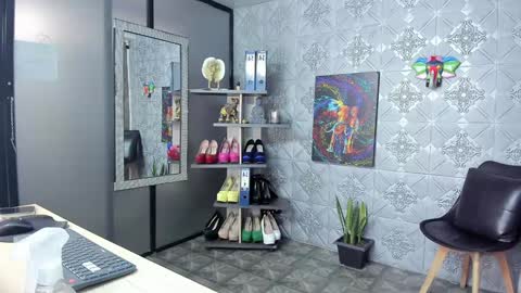 ambar rose2  online show from January 27, 2025, 4:22 pm