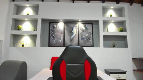 Ambar  online show from September 22, 2025, 12:40 pm