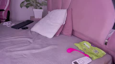 Snapshot of ambarasm chatting on November 19, 2025, 1:00 pm ambarasm online show from November 19, 2025, 1:00 pm