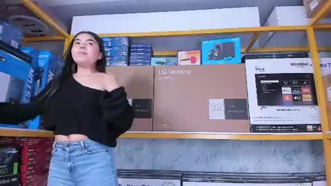 Snapshot of ambarina_ chatting on July 8, 2026, 11:37 am Ambarina online show from July 8, 2026, 11:37 am