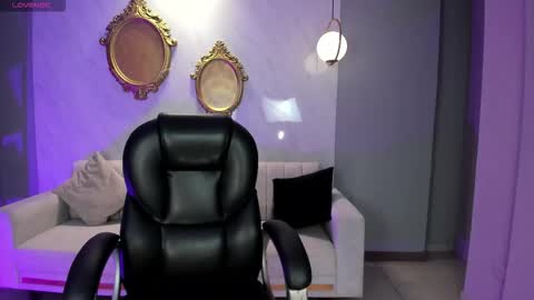 Snapshot of ambarjames_ chatting on October 22, 2025, 10:48 am Ambar online show from October 22, 2025, 10:48 am