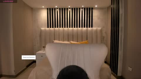 Snapshot of ambarjames_ chatting on June 6, 2026, 11:04 am Ambar online show from June 6, 2026, 11:04 am