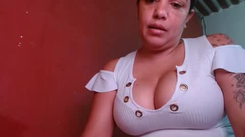 Snapshot of ambarmilf09 chatting on November 7, 2025, 5:24 pm ambarmilf09 online show from November 7, 2025, 5:24 pm