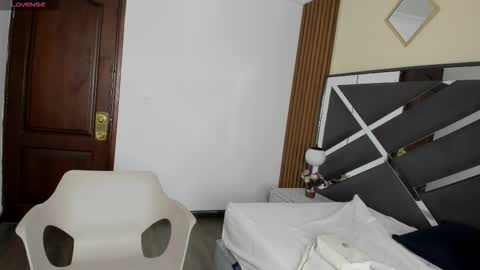 Ambar Ross online show from February 10, 2026, 1:04 pm