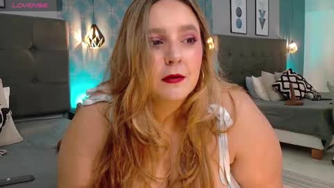 Ambar  online show from January 30, 2025, 1:10 pm