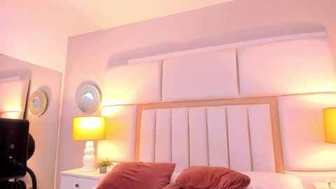 AmbarSantany  online show from February 1, 2025, 12:29 am