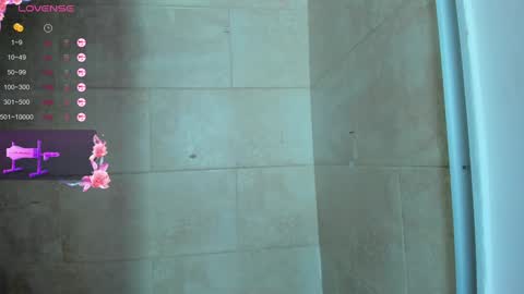 Snapshot of ambeer_rousess chatting on January 10, 2025, 11:39 pm Amber online show from January 10, 2025, 11:39 pm