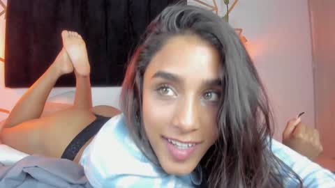 Snapshot of ambeer_rousess chatting on January 25, 2025, 6:02 pm Amber online show from January 25, 2025, 6:02 pm