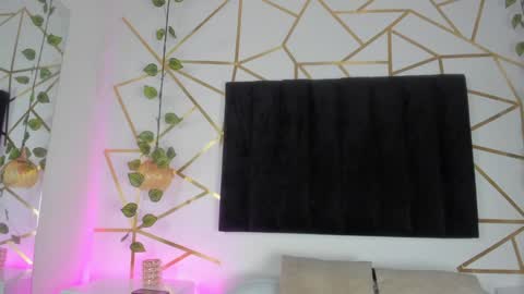 Snapshot of ambeer_rousess chatting on January 30, 2025, 7:37 pm Amber online show from January 30, 2025, 7:37 pm