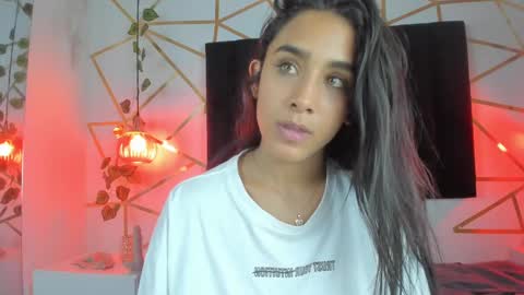 Snapshot of ambeer_rousess chatting on March 10, 2025, 11:16 pm Amber online show from March 10, 2025, 11:16 pm