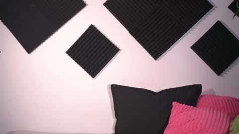 Snapshot of ambeer_rousess chatting on November 7, 2025, 11:27 pm Amber online show from November 7, 2025, 11:27 pm