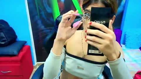 Snapshot of ambel_rose chatting on June 8, 2026, 3:18 am ambel_rose online show from June 8, 2026, 3:18 am