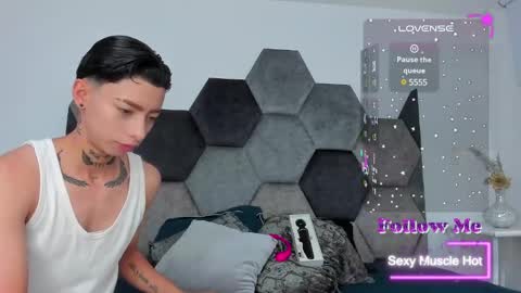 Amber  online show from January 25, 2025, 2:25 pm