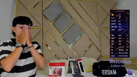 Amber  online show from November 8, 2025, 3:34 pm