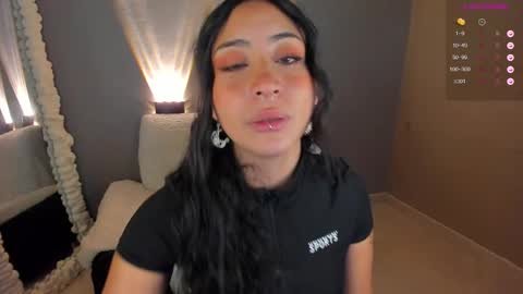 amber_curly online show from December 3, 2024, 5:01 pm