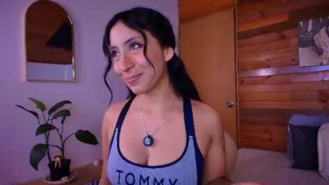 amber_curly online show from June 20, 2026, 6:22 pm