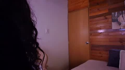 amber_curly online show from July 6, 2026, 8:11 pm