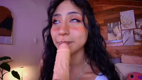 amber_curly online show from July 25, 2026, 3:31 pm