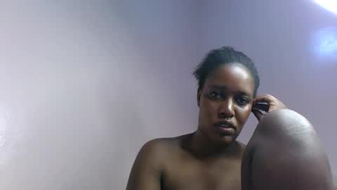 Snapshot of amber_cutie2 chatting on June 11, 2026, 12:54 am amber_cutie2 online show from June 11, 2026, 12:54 am