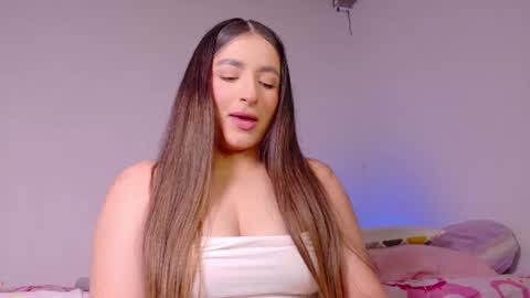 Snapshot of amber_gibsson2 chatting on July 31, 2026, 3:11 pm Amber online show from July 31, 2026, 3:11 pm