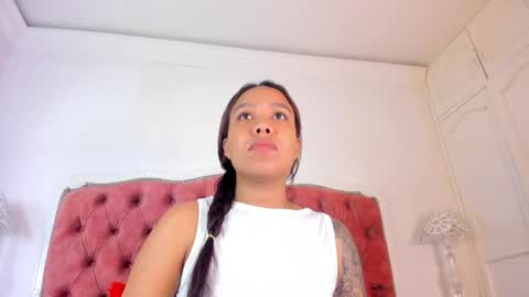 julieta  online show from January 12, 2026, 6:13 pm