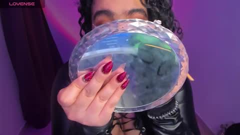 find me here ---    online show from November 9, 2025, 10:19 pm