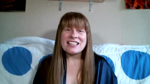 Snapshot of amberglo chatting on April 26, 2026, 3:21 pm Amberglo Anderson online show from April 26, 2026, 3:21 pm