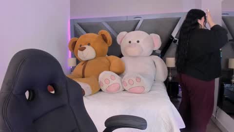 Snapshot of amberinihoffman chatting on September 29, 2025, 11:59 am Amber online show from September 29, 2025, 11:59 am