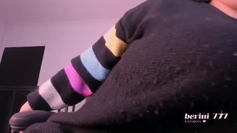 Snapshot of amberinihoffman chatting on July 22, 2026, 11:57 am Amber online show from July 22, 2026, 11:57 am