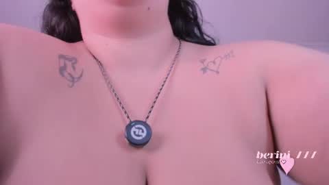 Snapshot of amberinihoffman chatting on July 31, 2026, 11:42 am Amber online show from July 31, 2026, 11:42 am