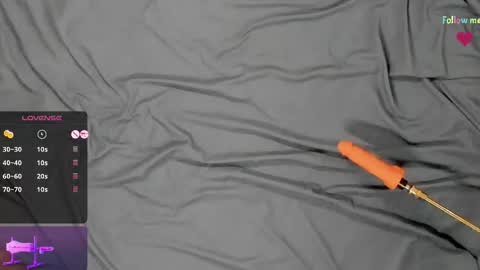 Snapshot of amberjade_aj chatting on December 3, 2025, 1:24 am Amber Jade online show from December 3, 2025, 1:24 am