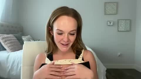 Amber online show from October 14, 2025, 7:25 pm