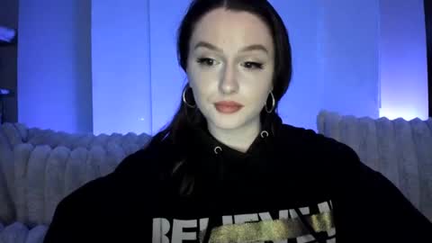 amberkinsley online show from February 17, 2025, 5:14 am