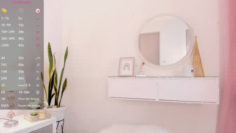 Snapshot of amberlowell chatting on December 19, 2024, 9:49 pm Amber online show from December 19, 2024, 9:49 pm